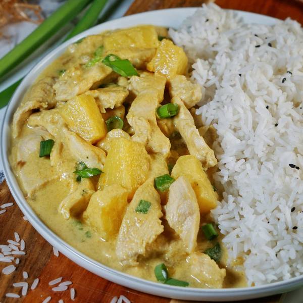 Hähnchen Curry mit Ananas