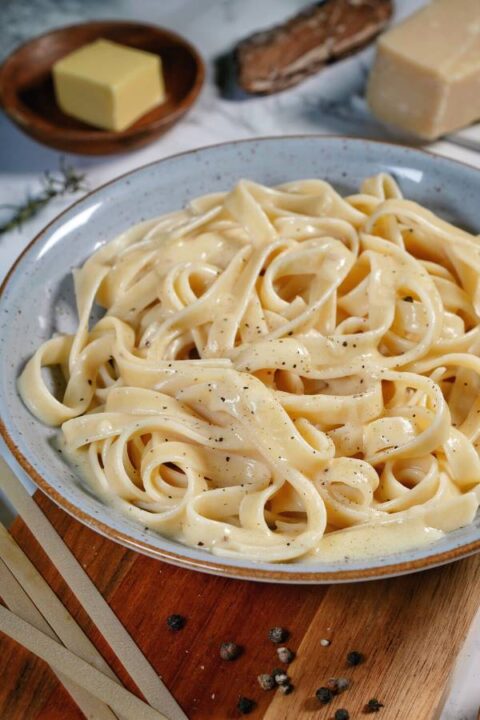 Fettuccine Alfredo - Original Italienisches Pasta Rezept