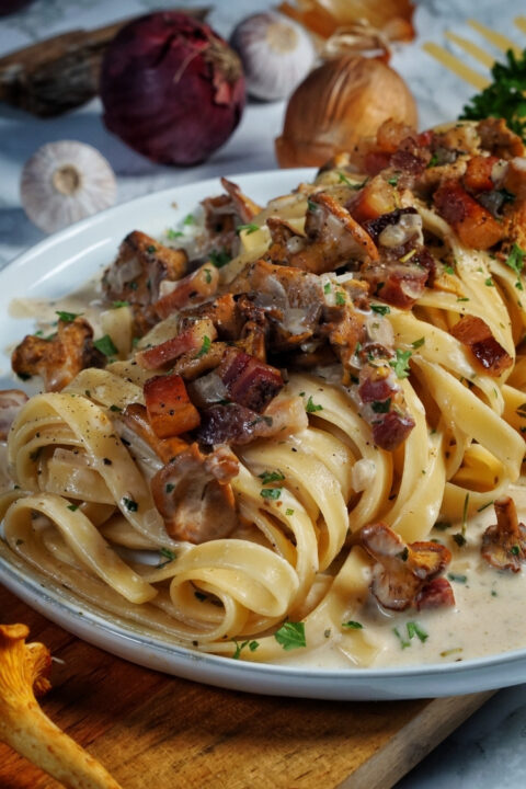 Pasta Rezept mit Pfifferlingsoße - schnell &amp; einfach in 30 Minuten